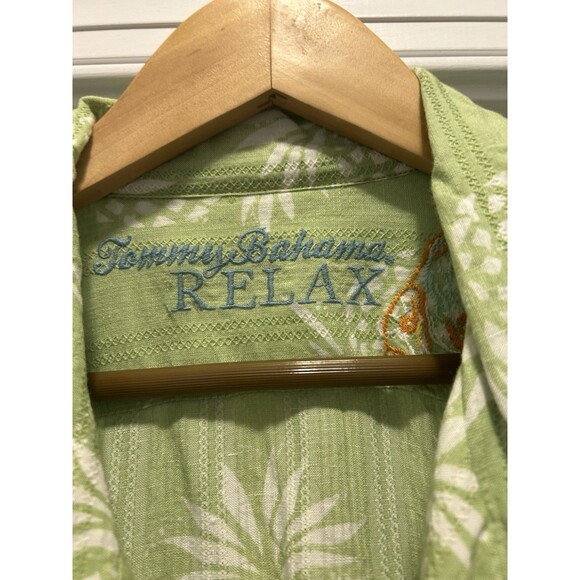 TOMMY BAHAMA Relax Aloha Camp Shirt Green Pineapples Embroidery Beach Size XL - Picture 2 of 4